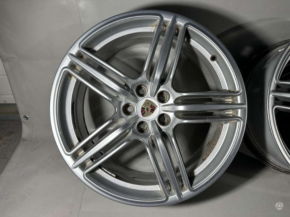 Porsche MACAN, light alloy, R19