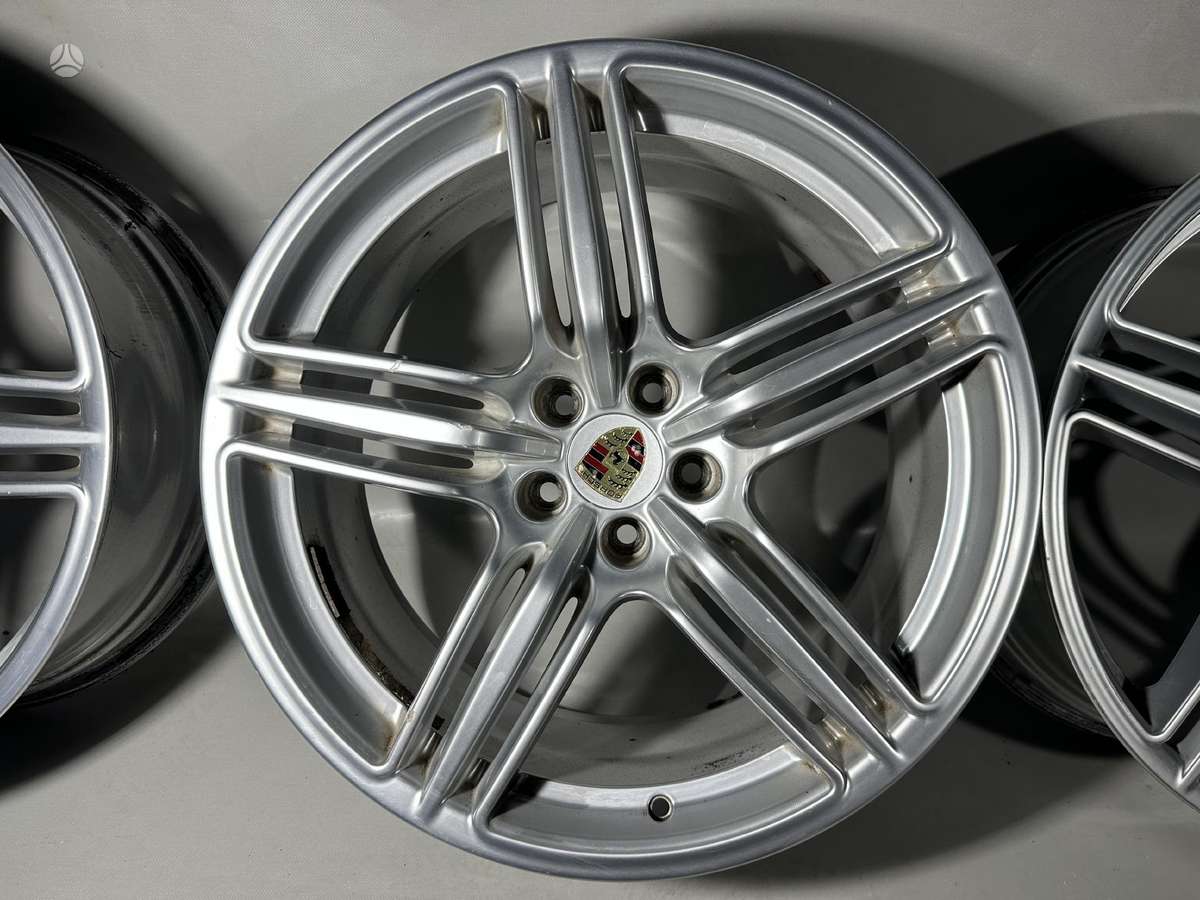 Porsche MACAN, light alloy, R19