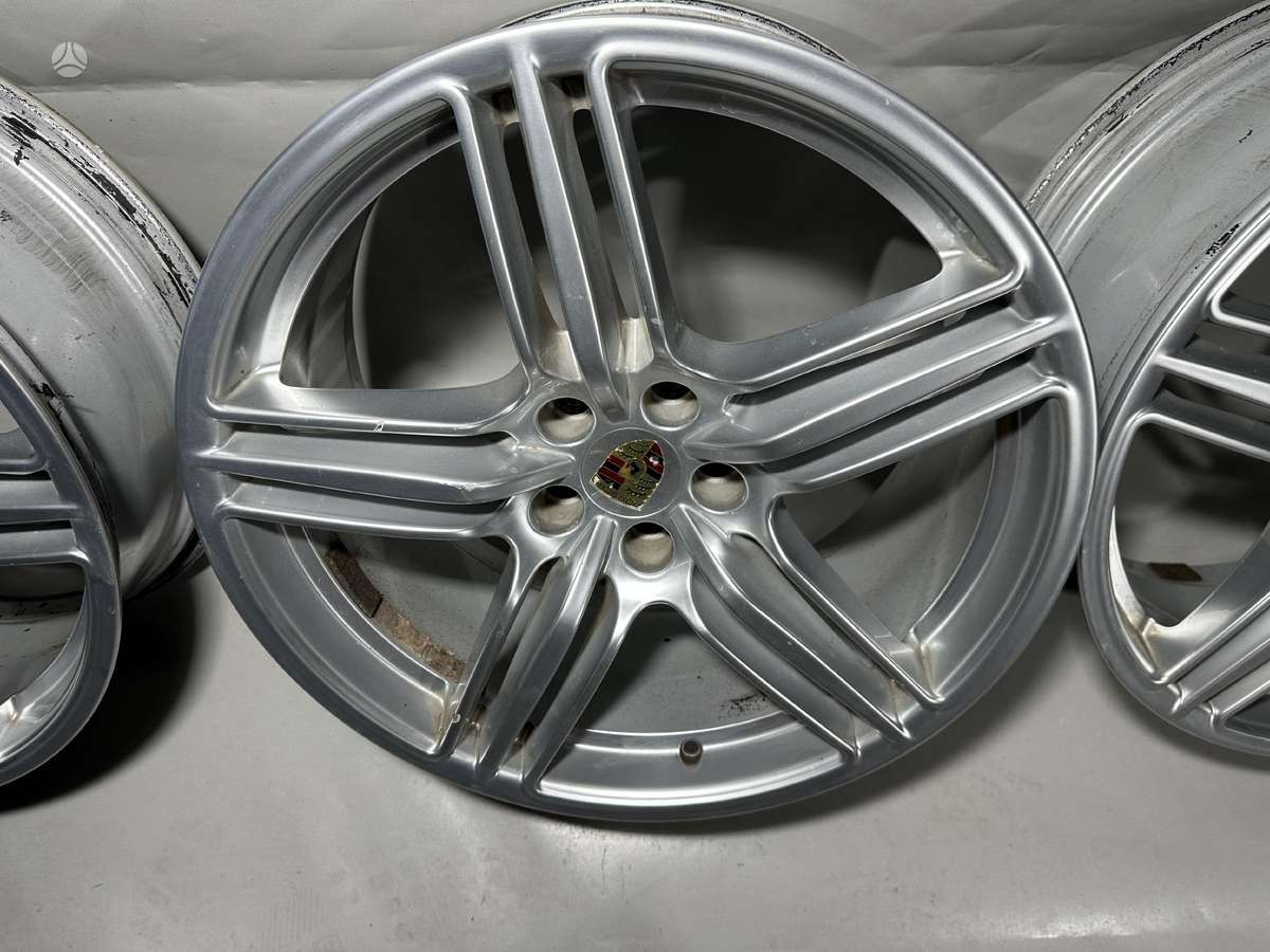 Porsche MACAN, light alloy, R19