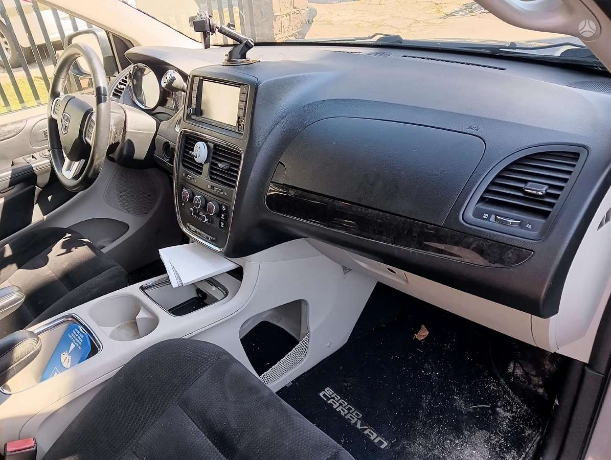 Dodge Grand Caravan rezerves daļās