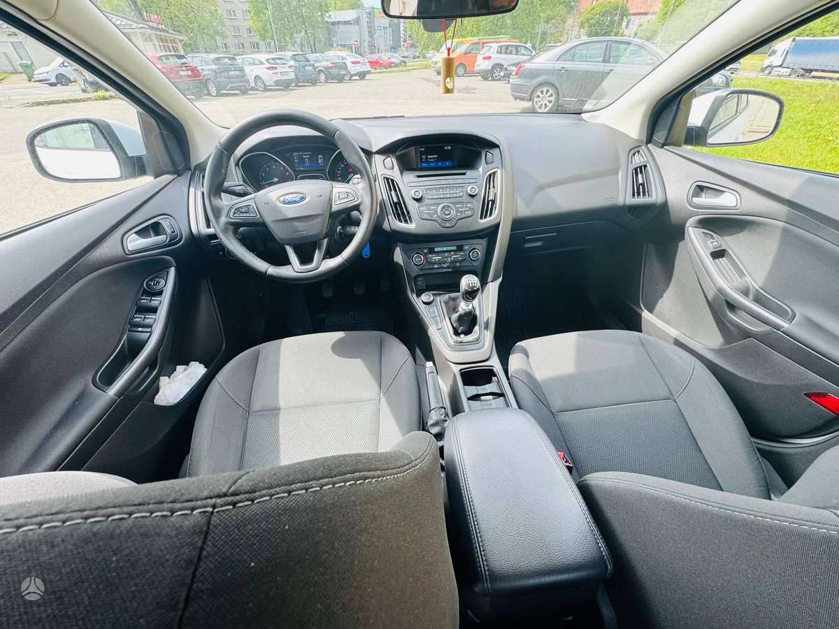 Ford Focus, 1.0 l., Седан