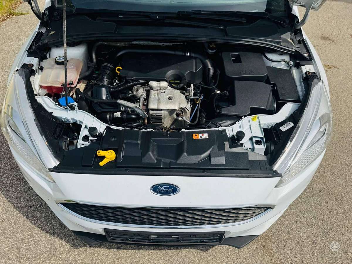 Ford Focus, 1.0 l., Седан