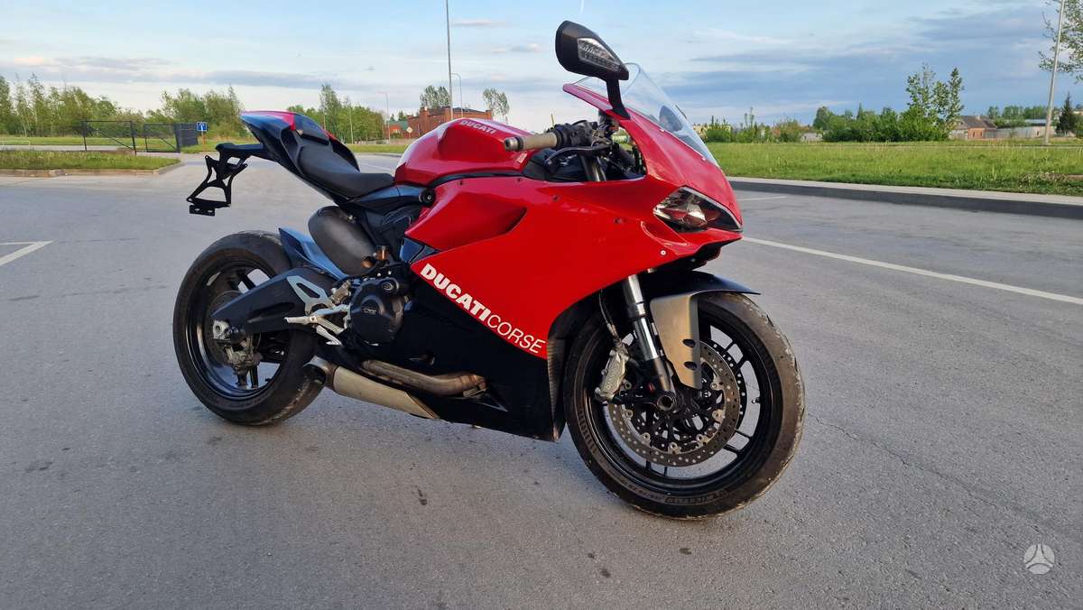 Ducati Panigale 959cc, спортбайки / superbikes