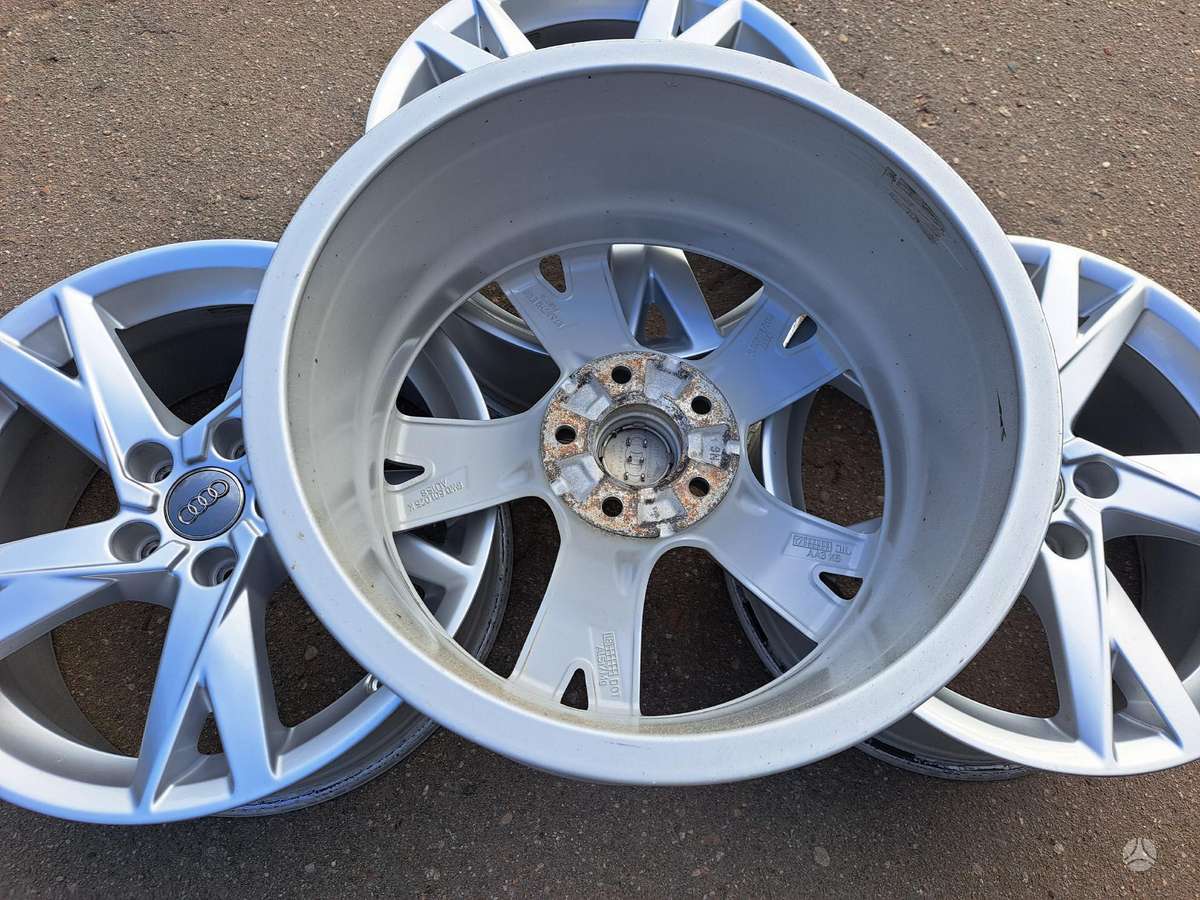 Audi A4B9 7.5j et39, легкосплавные , R17