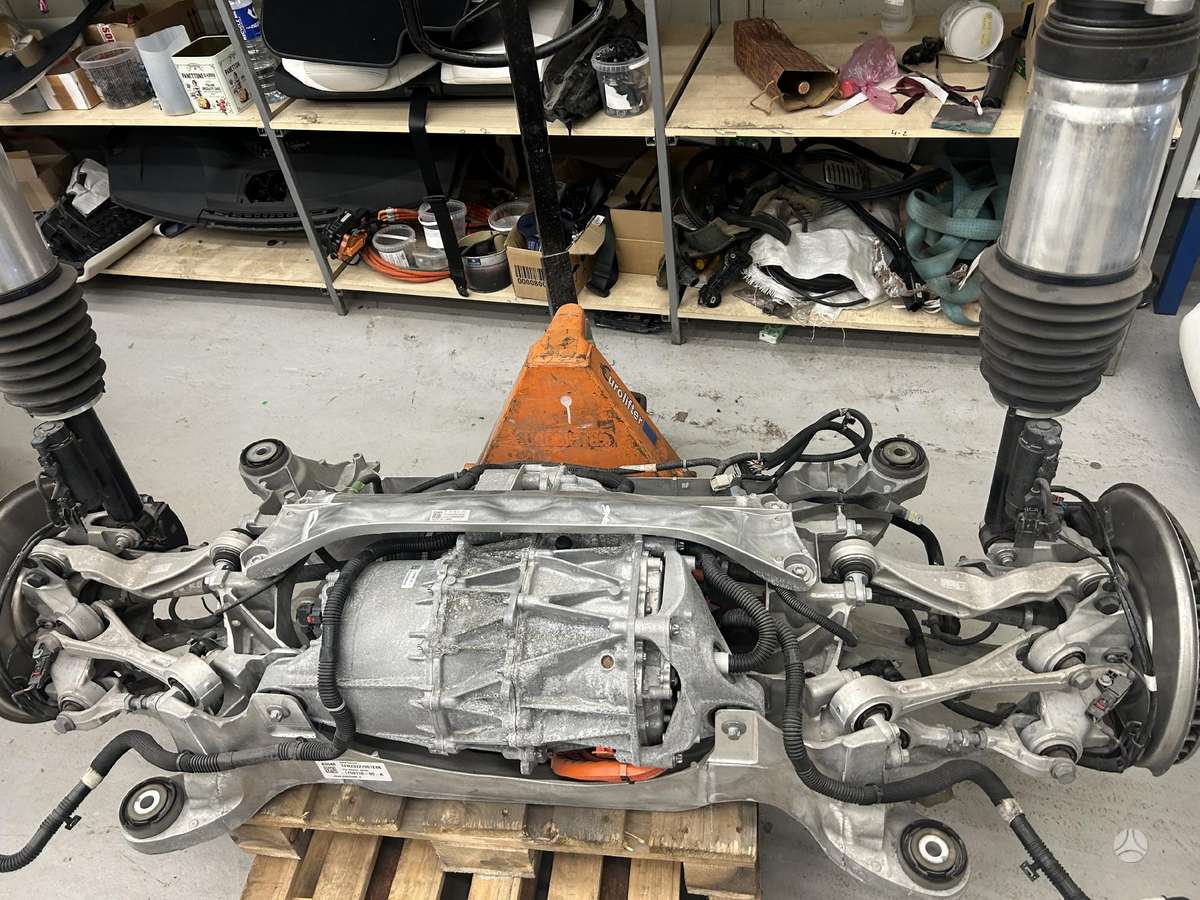 Tesla Model S Skendes baterija gera