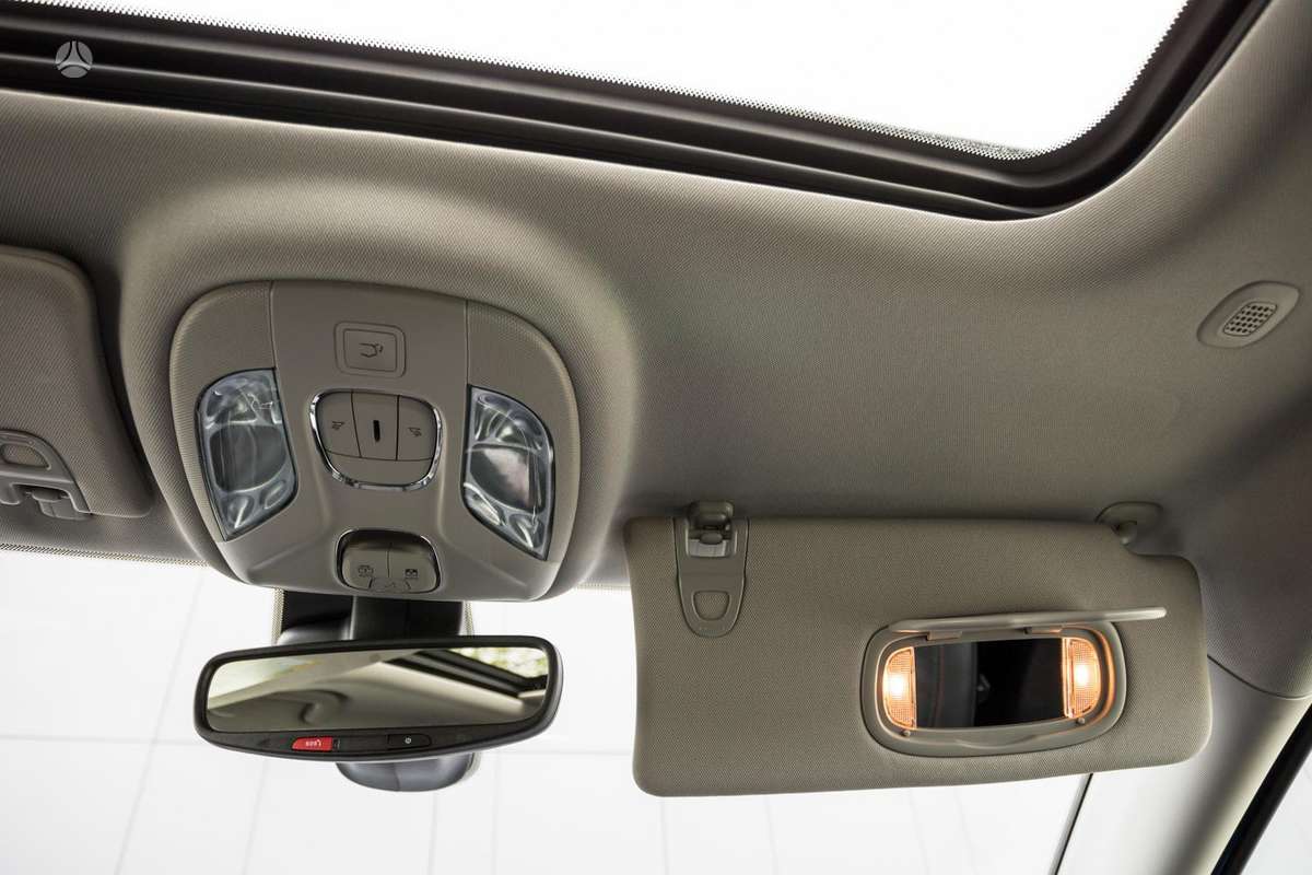 Jeep Compass, 2.4 l., off-road / crossover