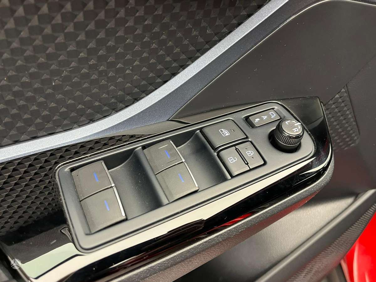 Toyota C-HR - 10
