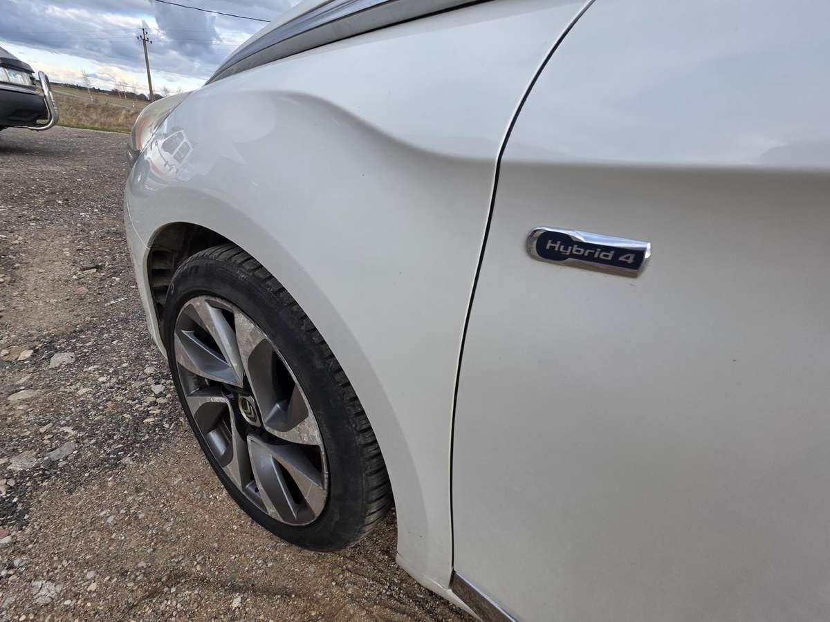 Citroen DS5 dalimis. Europa