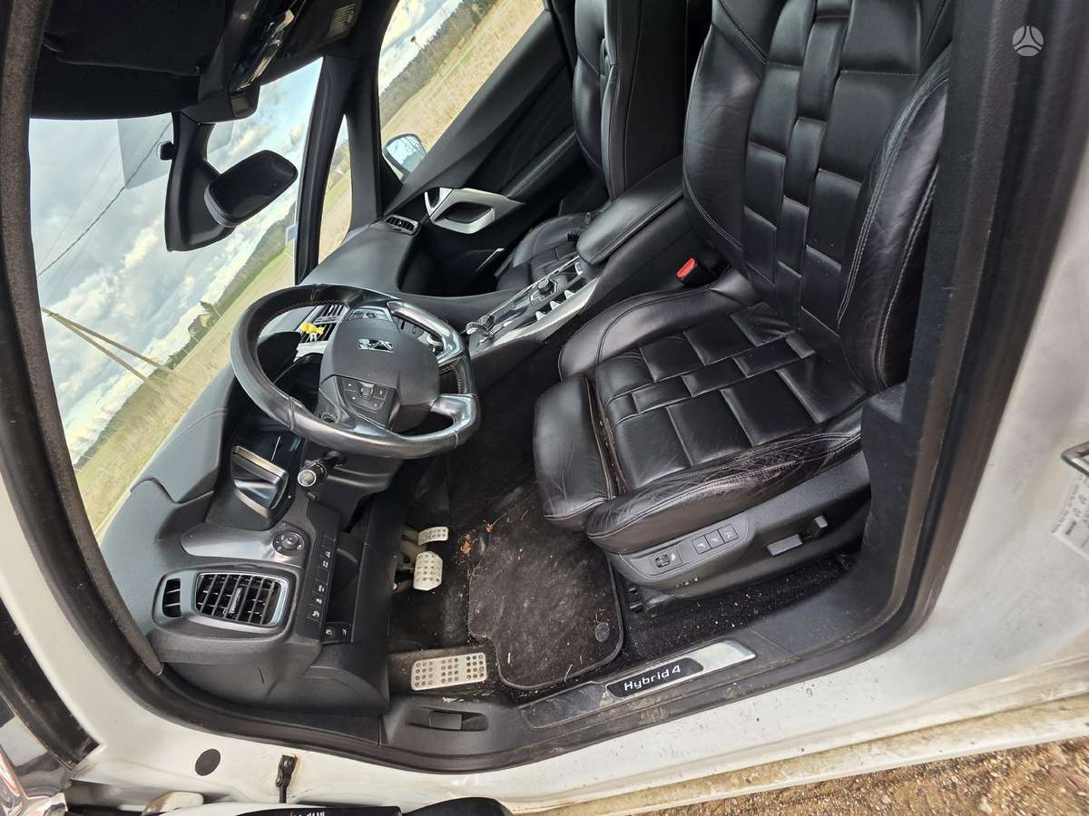 Citroen DS5 dalimis. Europa