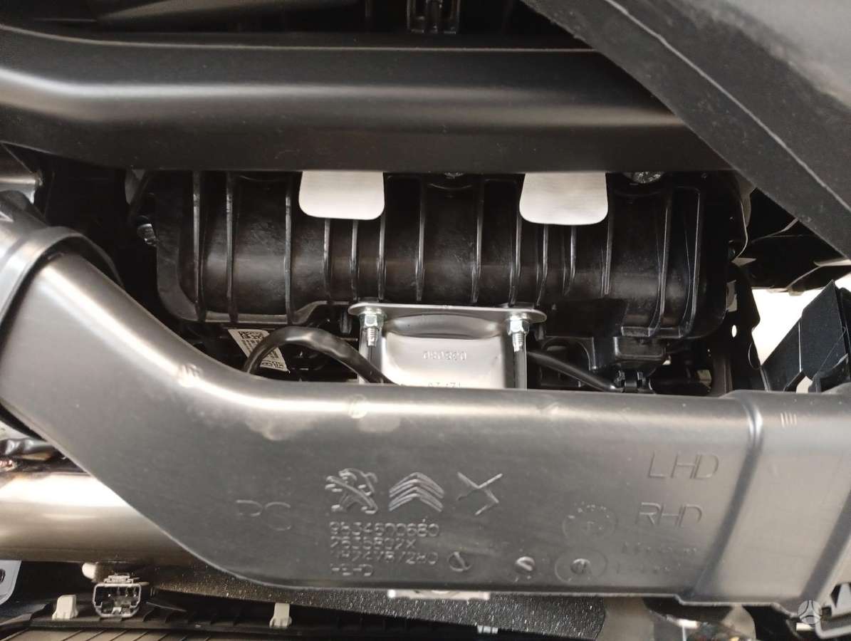 Peugeot 208 panelė