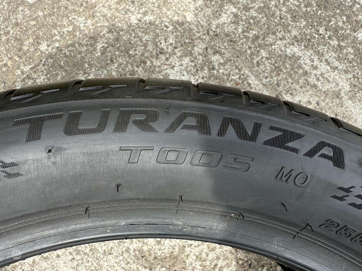 Bridgestone Turanza t005/MO, summer 255/45 R19