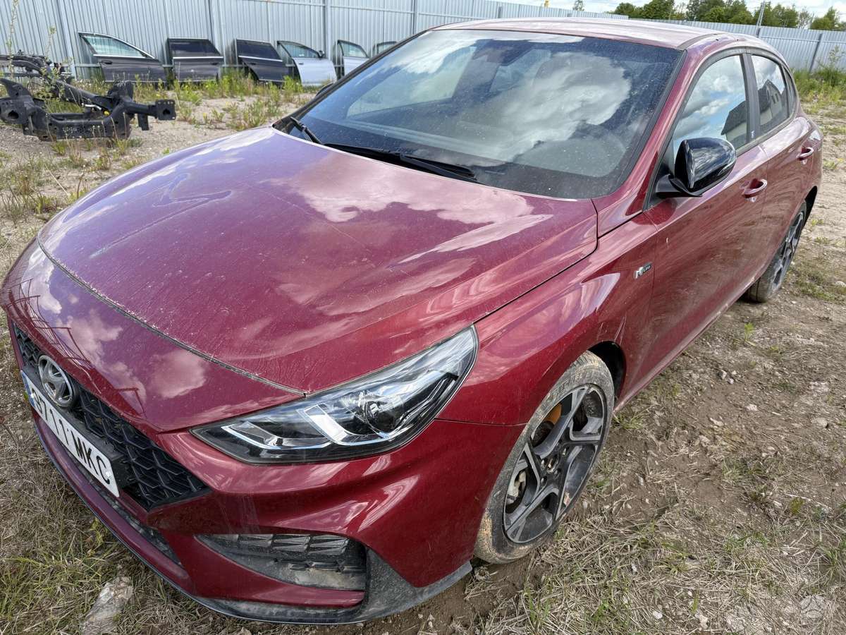 Hyundai i30 rezerves daļās. Fastback modelis