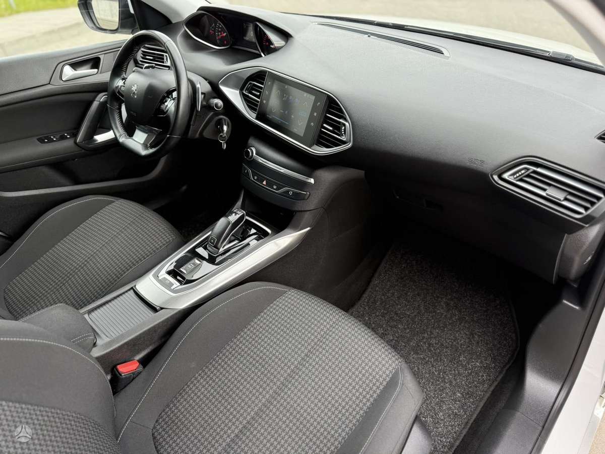 Peugeot 308, 1.5 l., universalas
