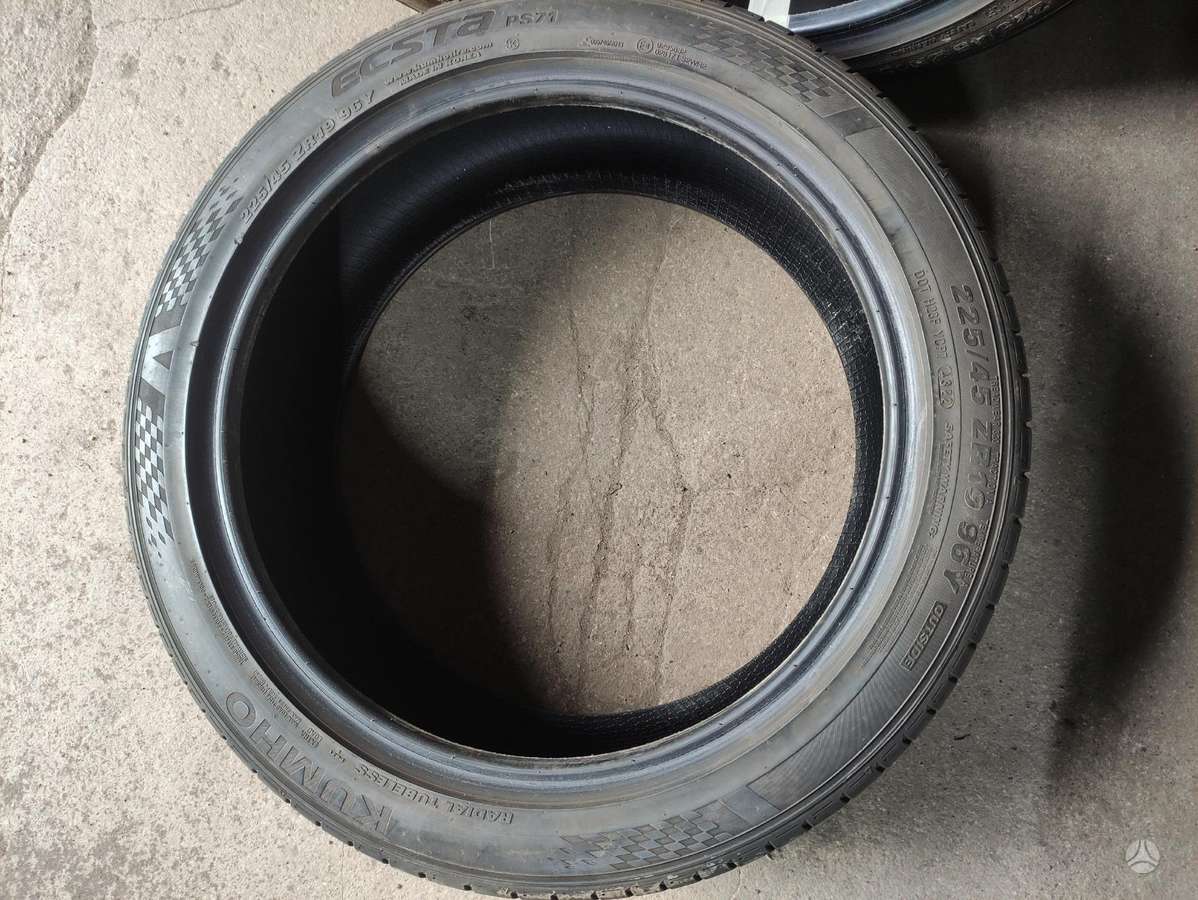 Bridgestone, vasarinės 225/45 R19