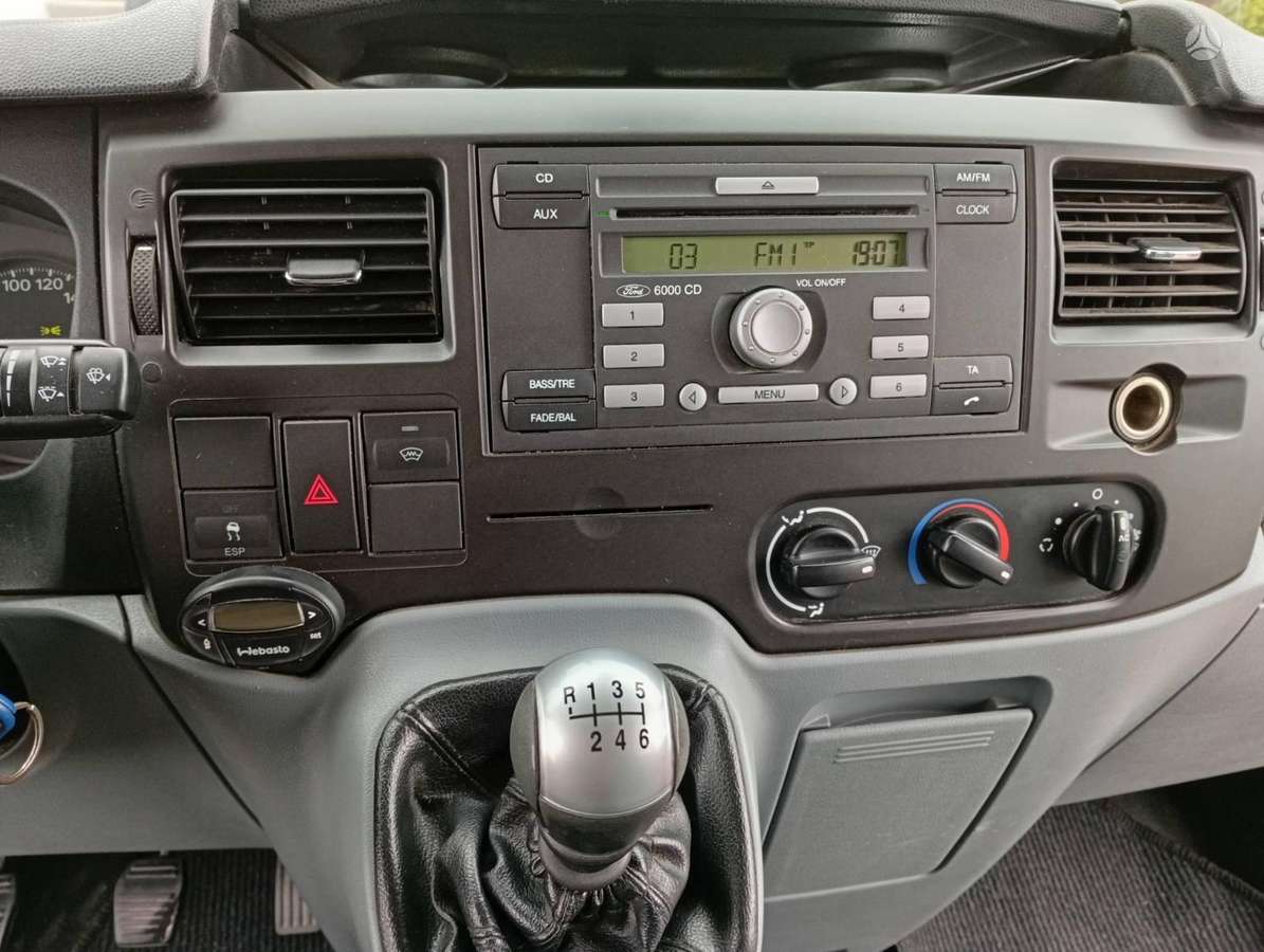 Ford Transit Tourneo, bortiniai
