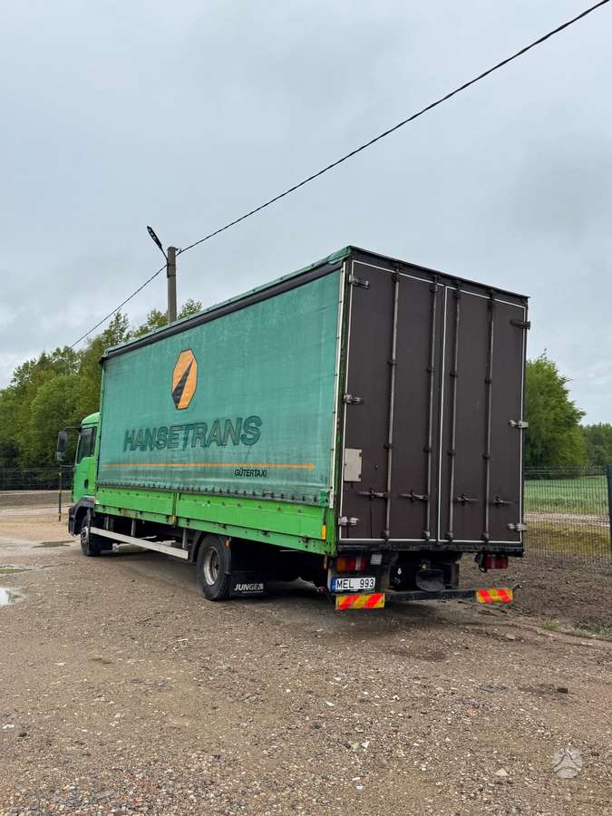 MAN TGL 12.250, dropside with curtains