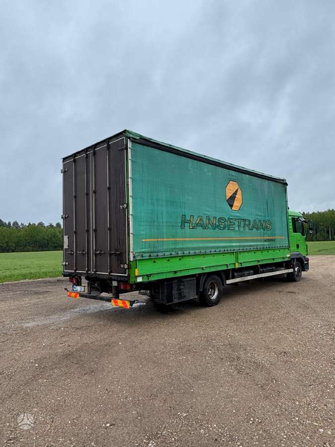 MAN TGL 12.250, dropside with curtains