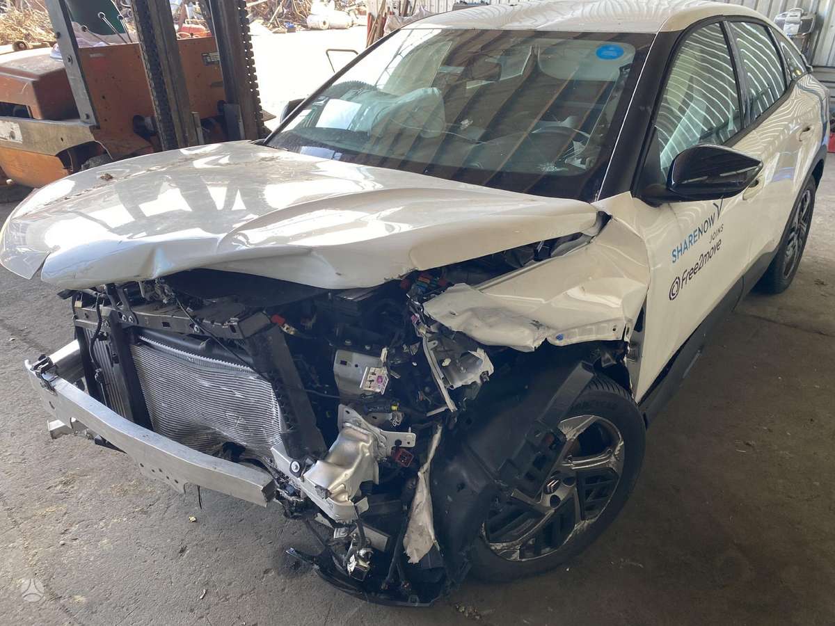 Citroen C4 dalimis