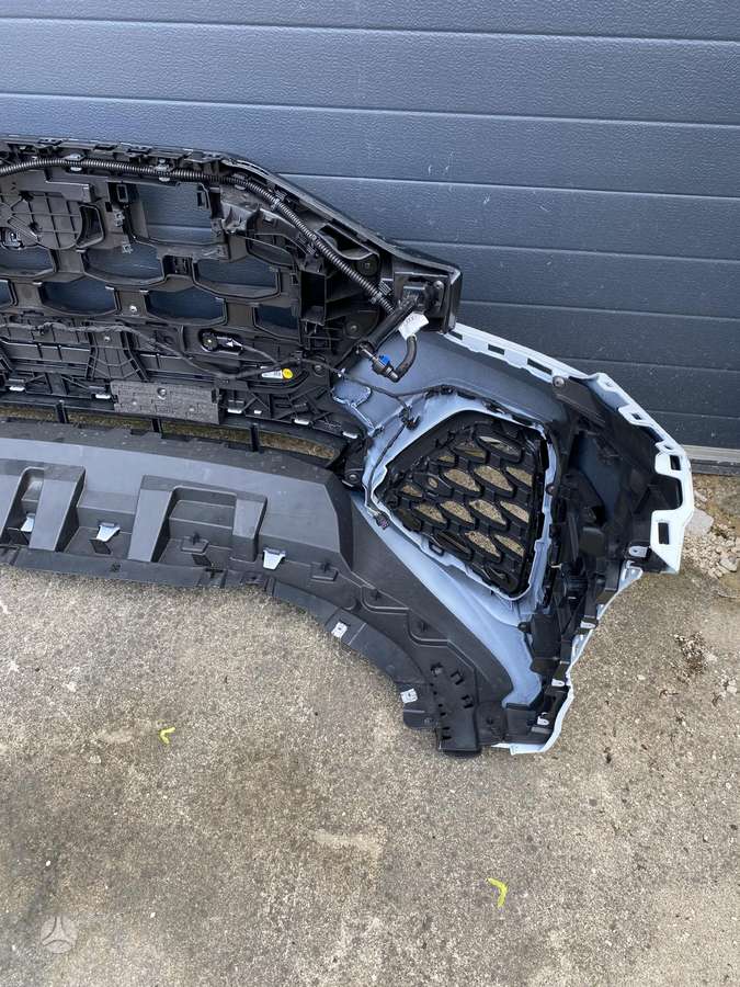 Audi Q8 Audi q8 bamperis