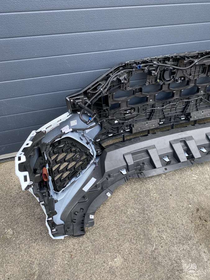 Audi Q8 Audi q8 bamperis