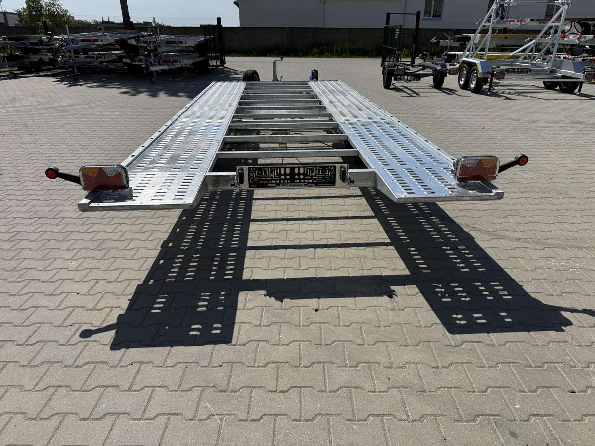Balhanger OPTILi3050, autovežio