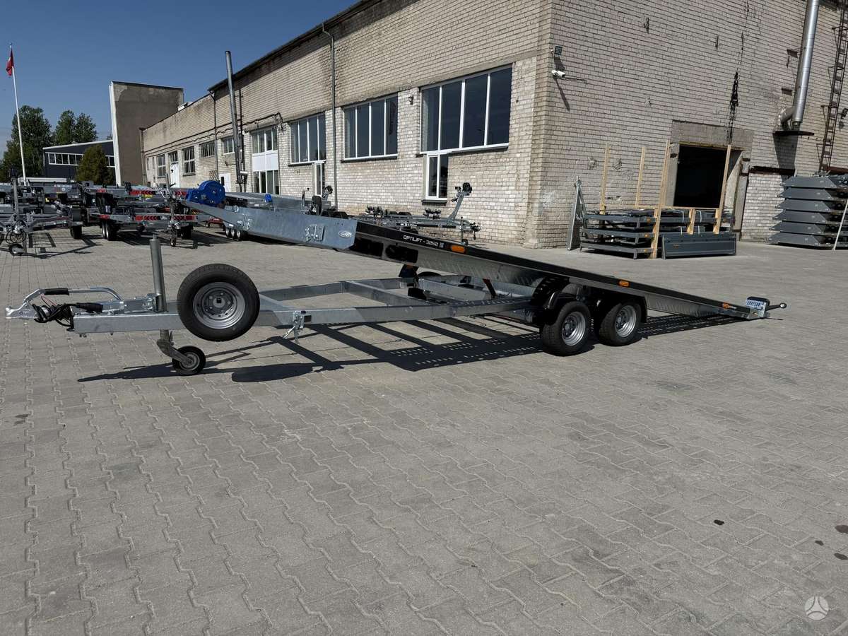 Balhanger OPTILi3050, autovežio