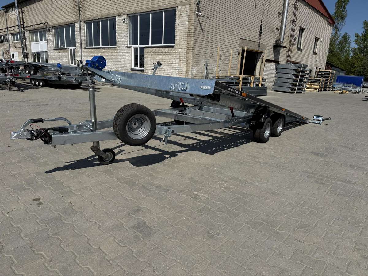 Balhanger OPTILi3050, auto treileris