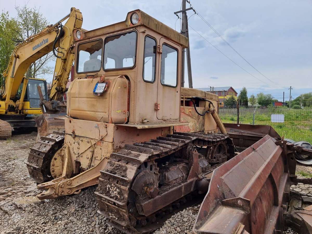 Caterpillar T 130, бульдозеры