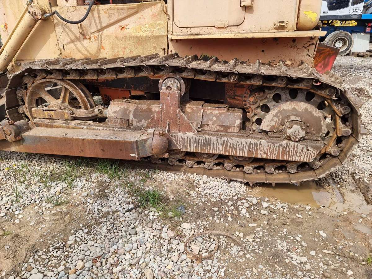 Caterpillar T 130, бульдозеры