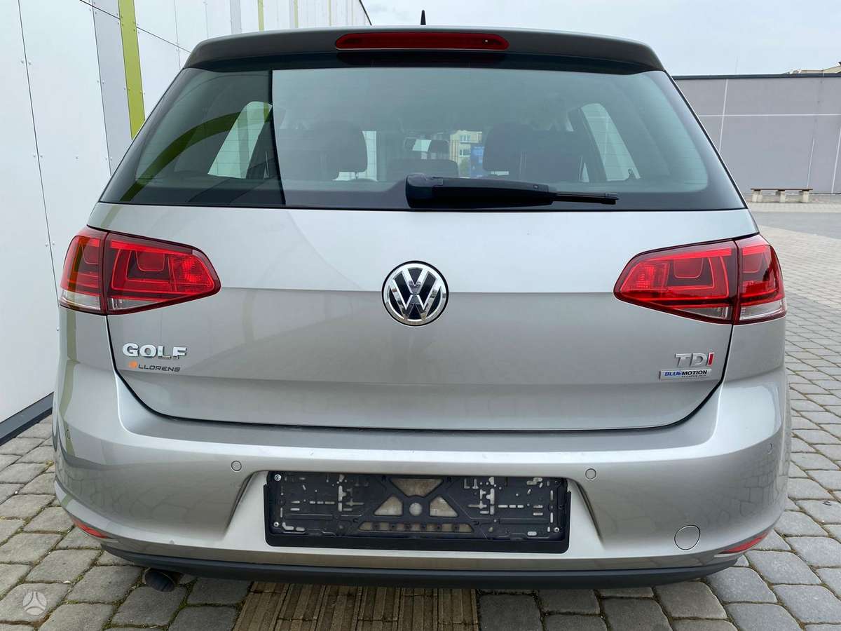 Volkswagen Golf - 4