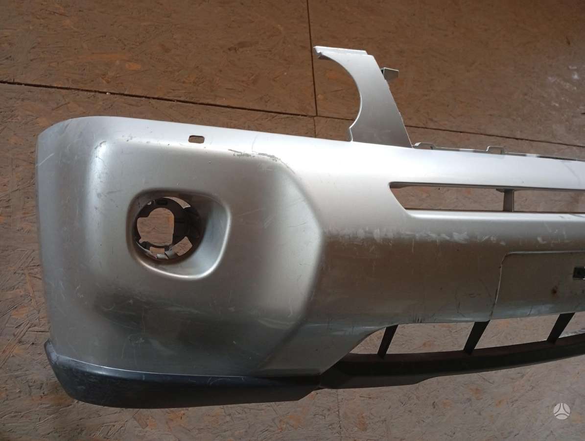 Nissan X-Trail bumpers, lights