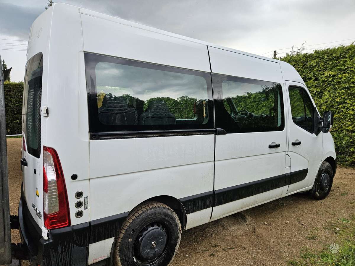 Renault Master, autobusai