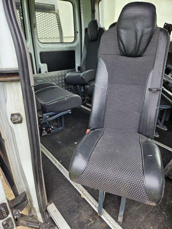 Renault Master, preču