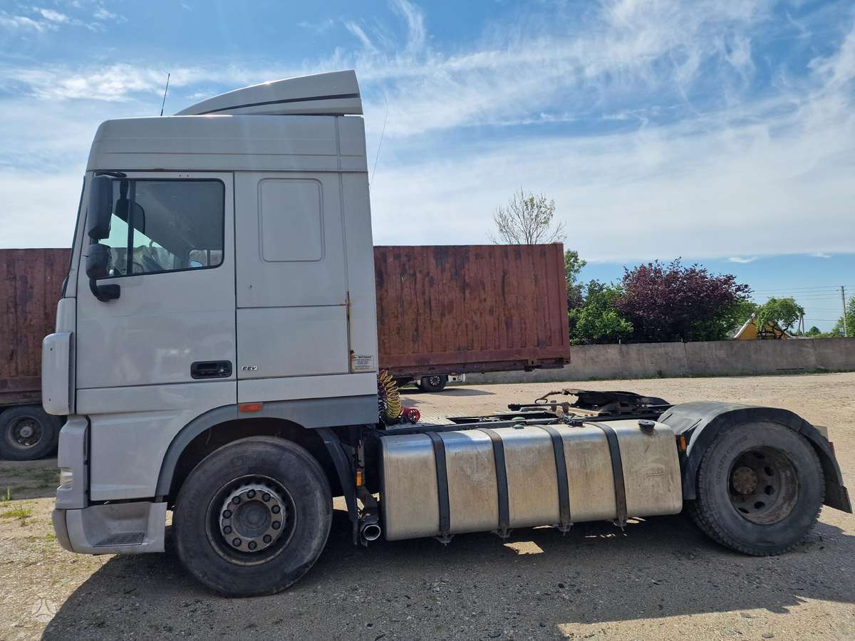 DAF XF105.460 EEV, double sleeper