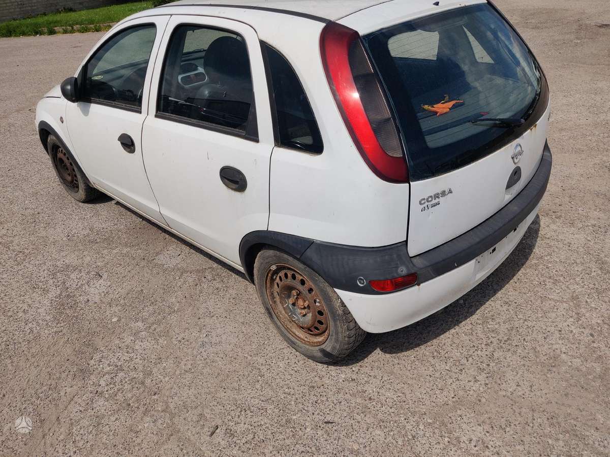 Opel Corsa dalimis