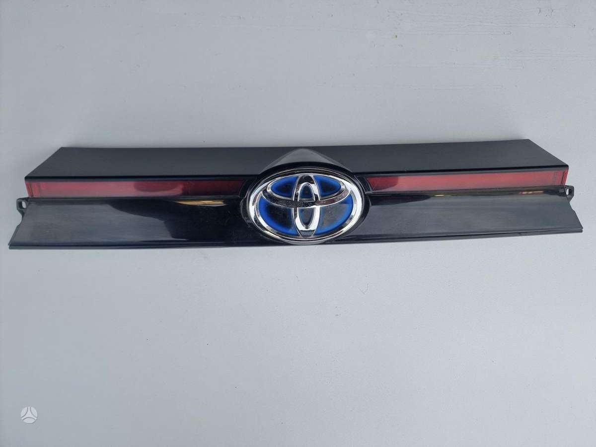 Toyota Yaris Cross lights