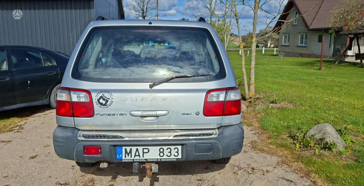 Subaru Forester dalimis
