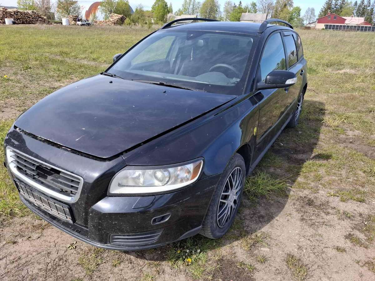 Volvo V50 по частям