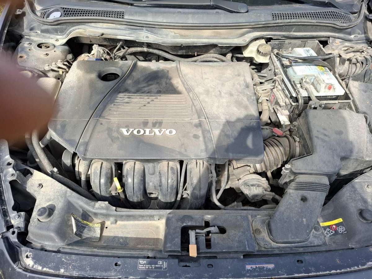 Volvo V50 по частям