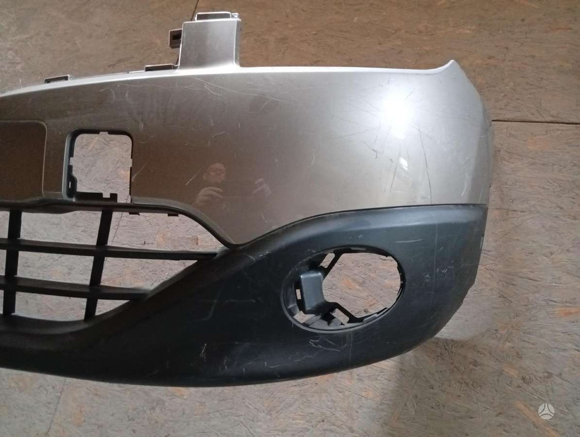 Nissan Qashqai bumpers, lights