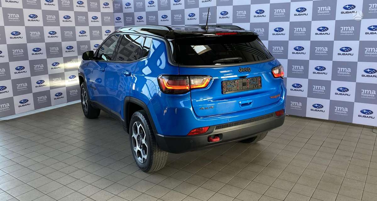 Jeep Compass, 2.4 l., off-road / crossover