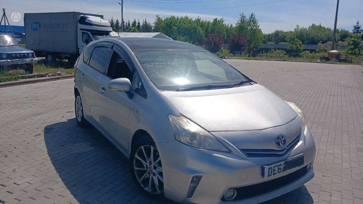 Toyota Prius+ panoraminis stogas