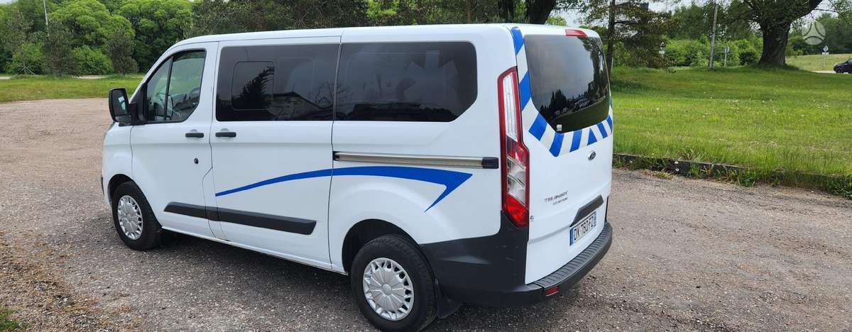 Ford Transit Custom, Минивэн