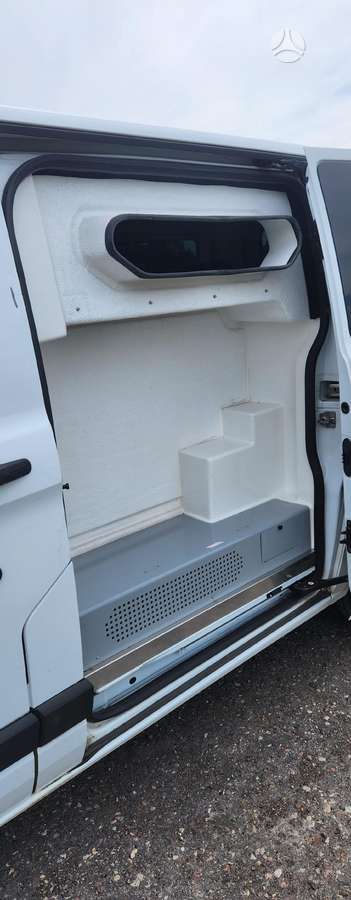 Ford Transit Custom, Минивэн