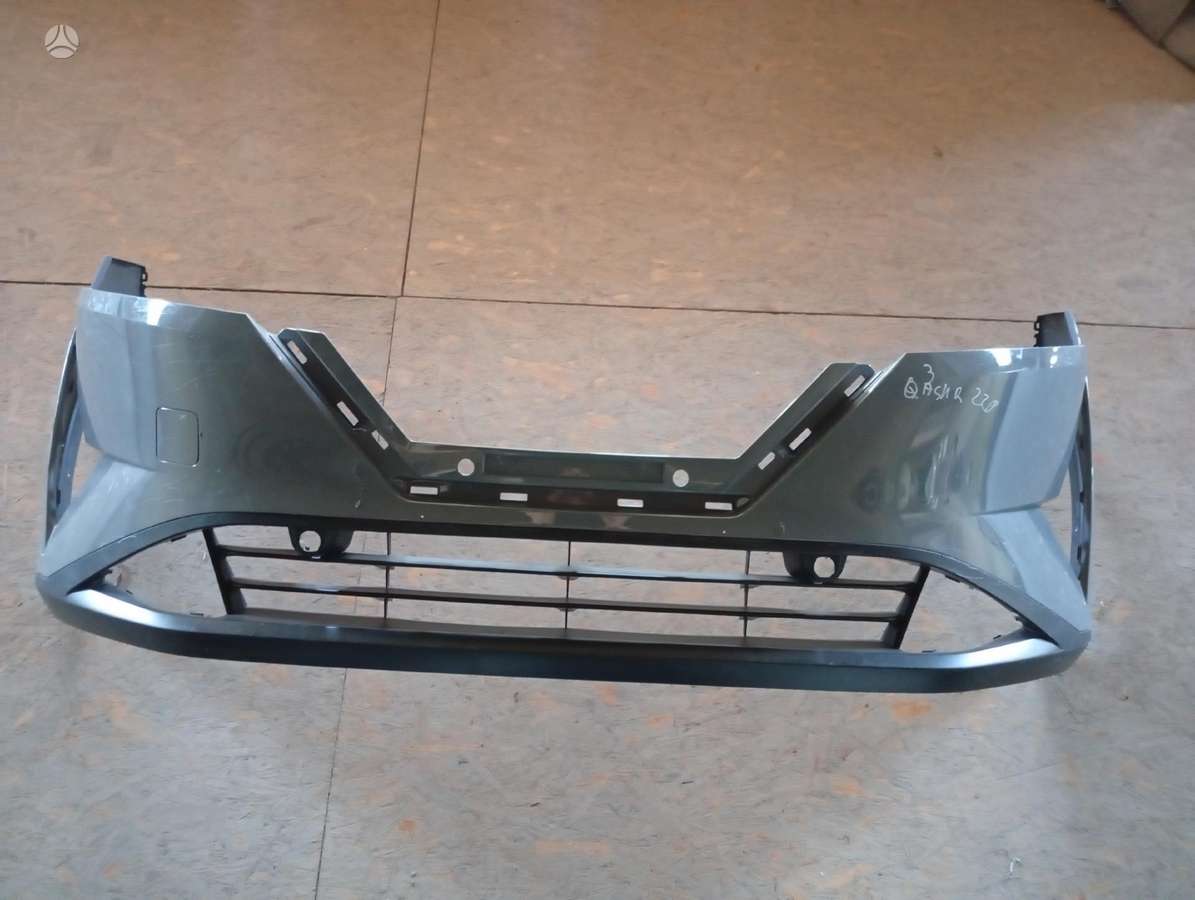 Nissan Qashqai bumpers, lights