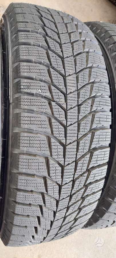 Triangle, winter 225/65 R17