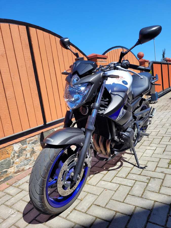 Yamaha XJ6 600cc, street / classic