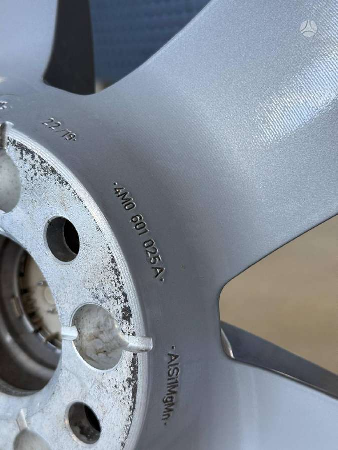 Audi ORIGINALŪS NR.836, light alloy, R18