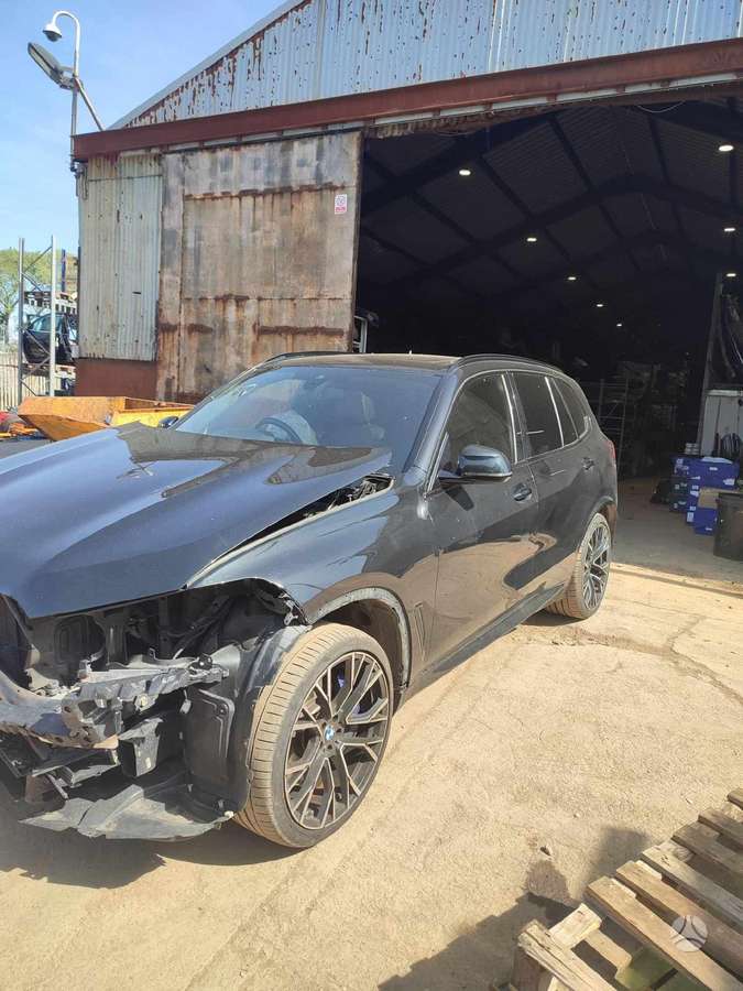 BMW X5 Bmw x5 g05 dalimis