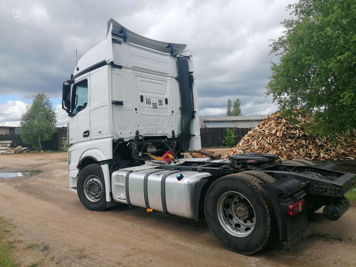 Mercedes-Benz ACTROS 1845, double sleeper